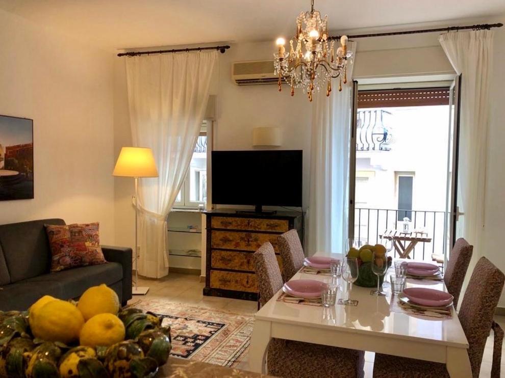 Casa Cariddi Boutique Apartment タオルミーナ エクステリア 写真
