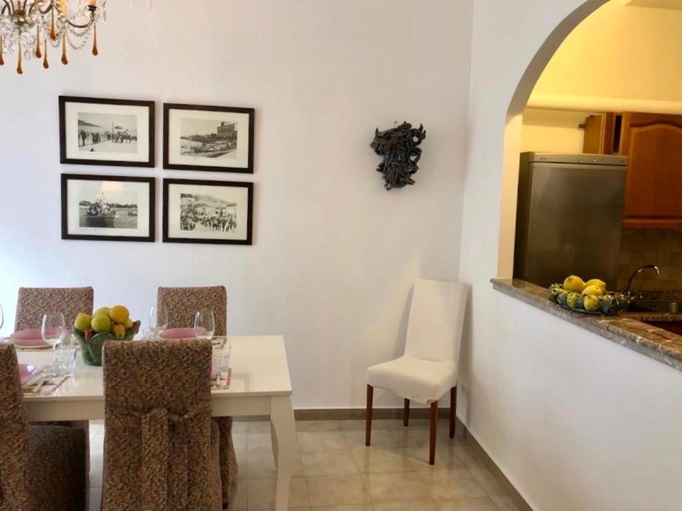 Casa Cariddi Boutique Apartment タオルミーナ エクステリア 写真